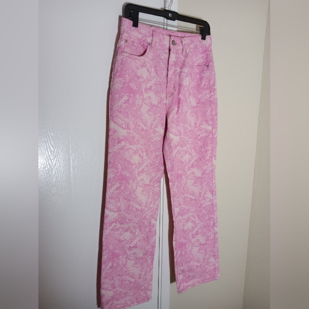 NWOT BDG Pink Diamond Cotton Cowboy Jean